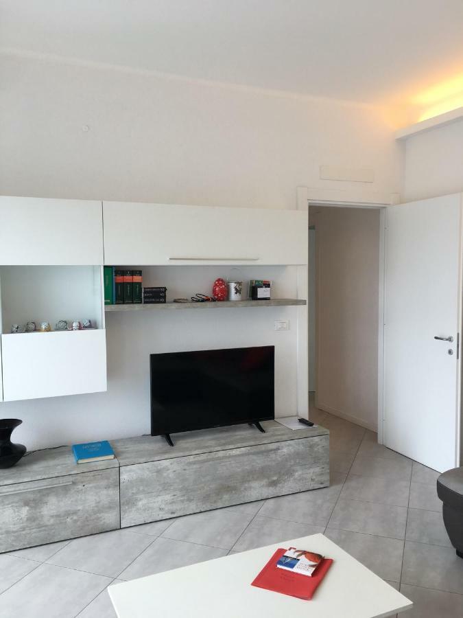 Appartamento Sul Porto Loano Bagian luar foto